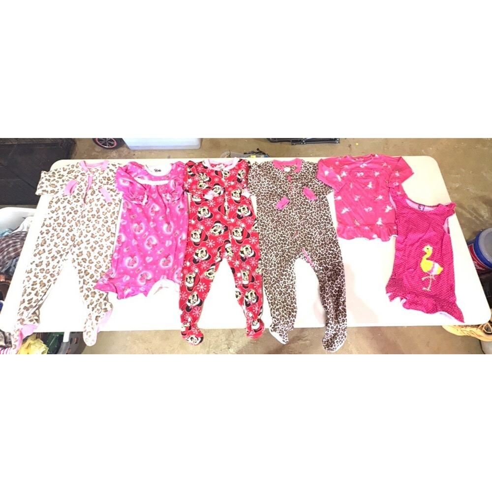 Lot of 39 Girls Pajama Sets Size 24m - 3T, Assorted brands